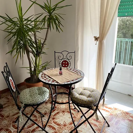 Filippo Secondo ベッド・アンド・ブレックファスト ナポリ