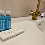 فندق مبيت وإفطار Filippo Secondo نابولي